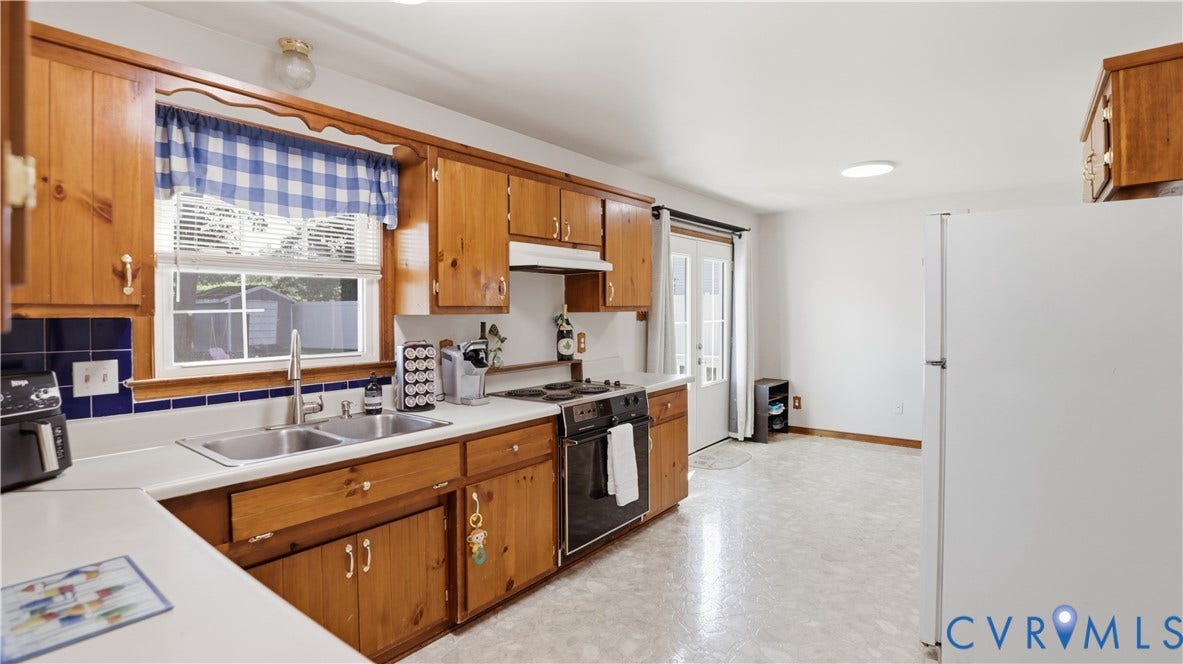 10501 Surry Road, Chester, VA 23831 10501 Surry Road, Chester, VA 23831