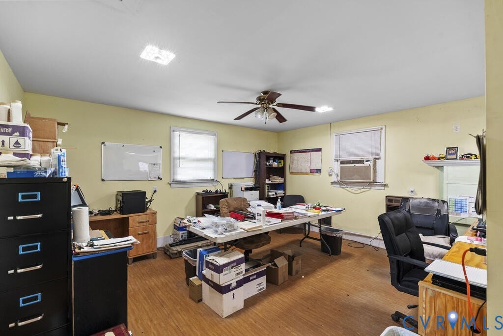21 Vanderpool Lane, Detached, Cumberland, VA 23040 Wood-finish flooring, multiple windows, ceiling fan, and recessed lighting