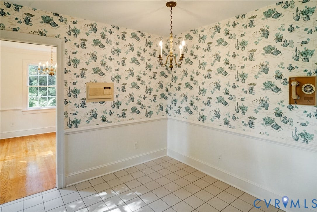 1407 W Monmouth Court, Henrico, VA 23238 Eat in area of kitchen