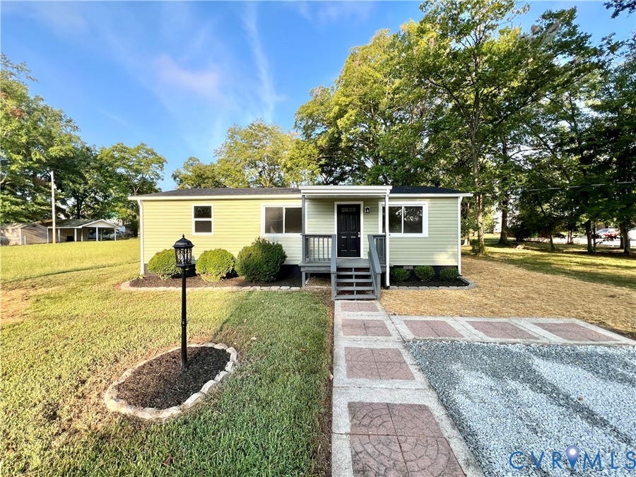 Property photo for 716 Oak Street, Blackstone, VA