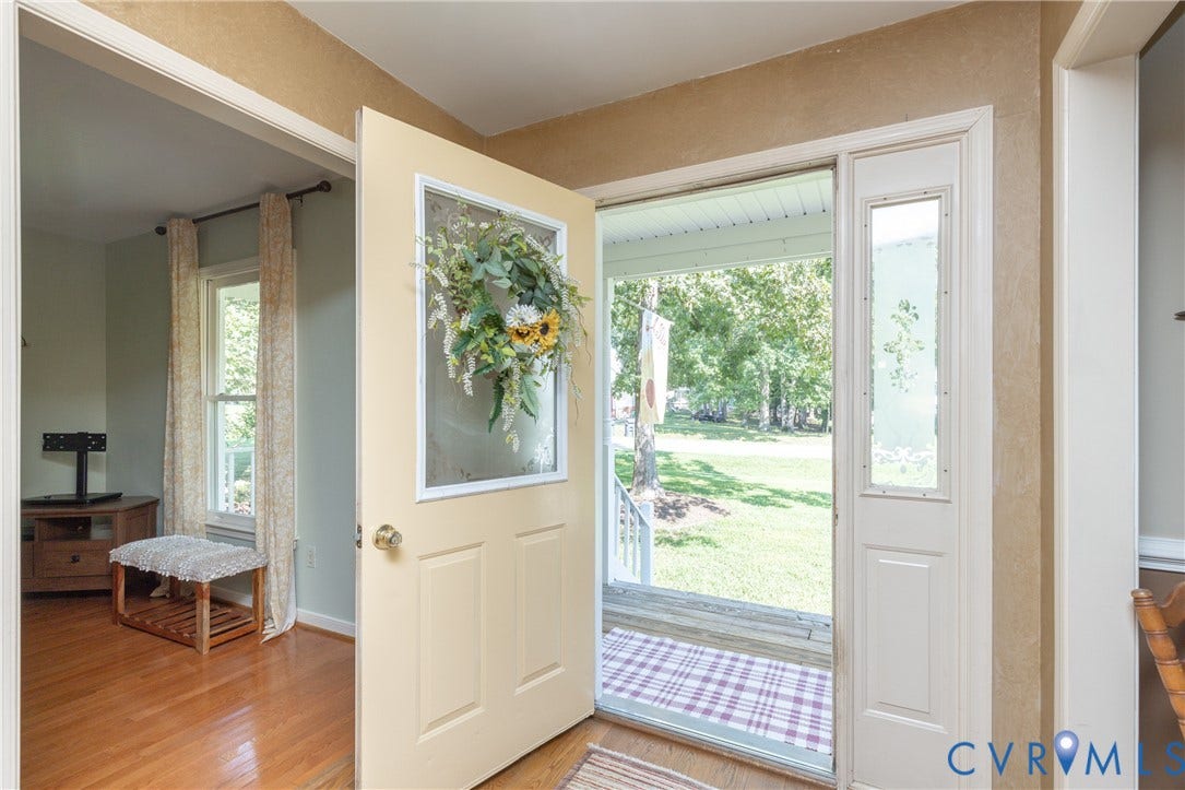 13802 Rockhaven Drive, Thornhill, Chester, VA 23836 Yellow front door with decorative glass panel