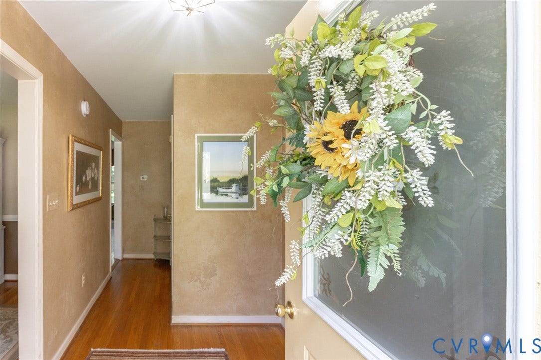 13802 Rockhaven Drive, Thornhill, Chester, VA 23836 Foyer