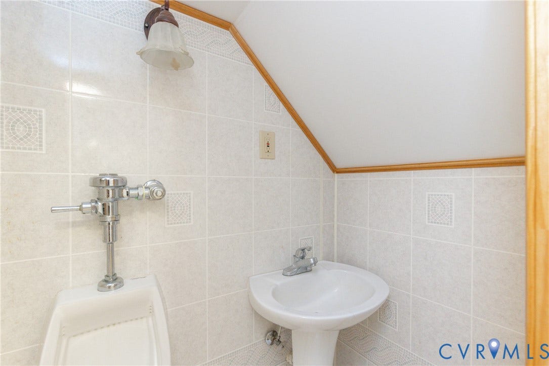 6464 Anderson Highway, Powhatan, VA 23139 Half Bath