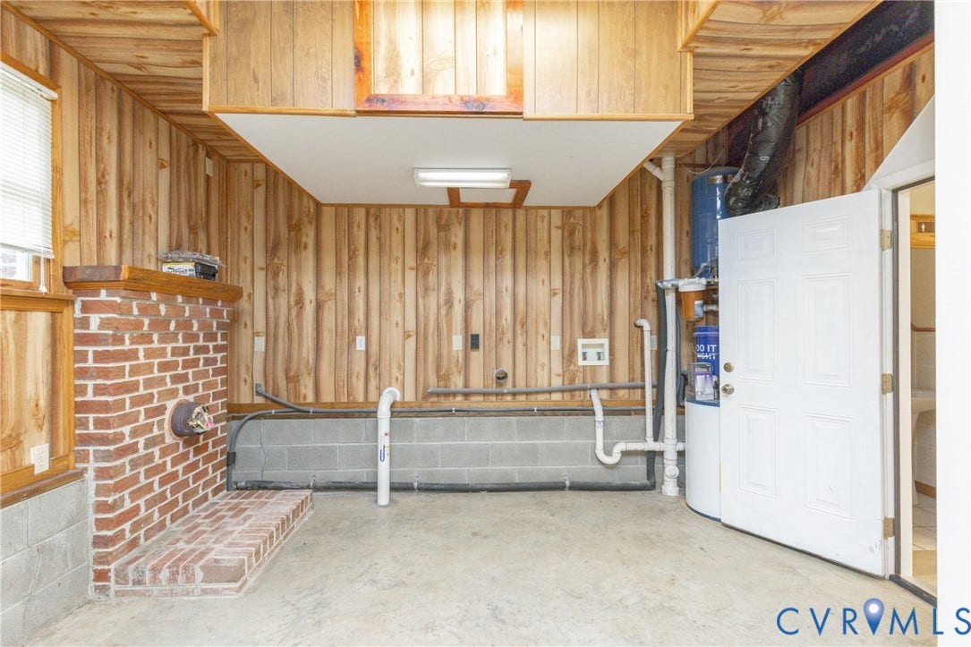 6464 Anderson Highway, Powhatan, VA 23139 Woodstove Chimney Ready for a Stove