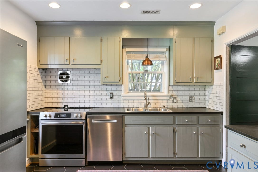 2108 Davenport Avenue, Lakeside, Henrico, VA 23228 2108 Davenport Avenue, Lakeside, Henrico, VA 23228