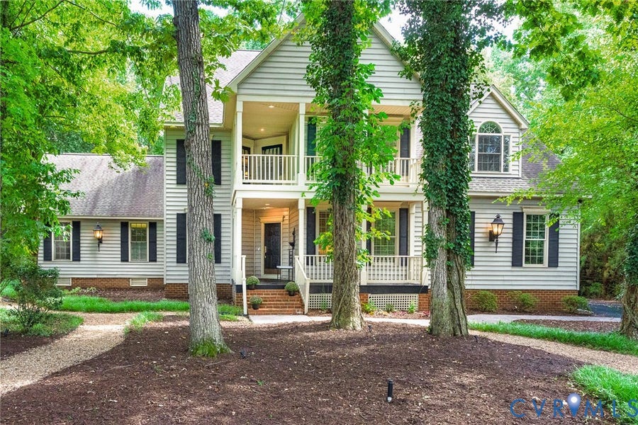 Property photo for 12601 Inverness Drive, Chester, VA
