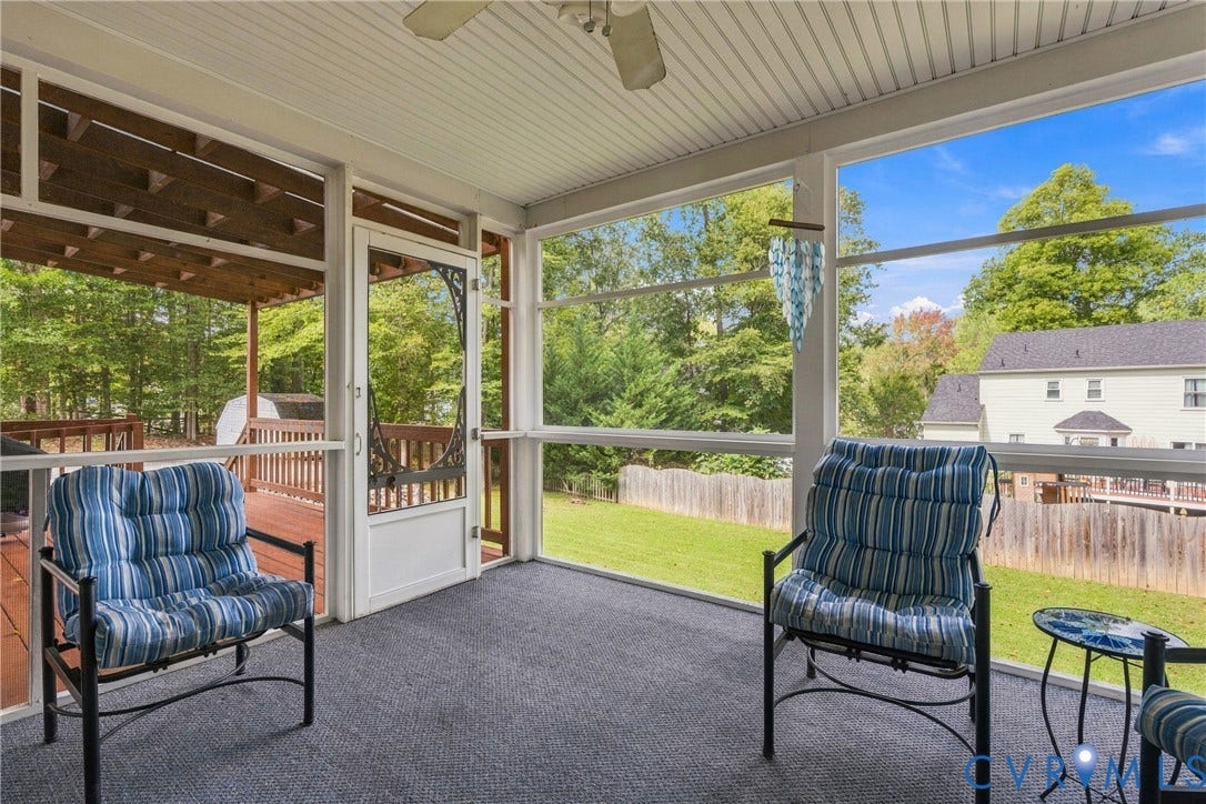 10904 Krossridge Circle, Brandon, North Chesterfield, VA 23236 Relax and enjoy your large backyard from the Screen Porch