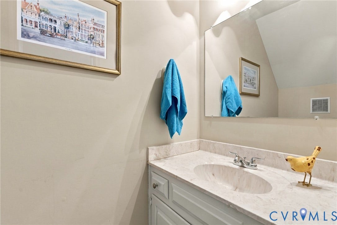 10904 Krossridge Circle, Brandon, North Chesterfield, VA 23236 Half Bath on 1st floor