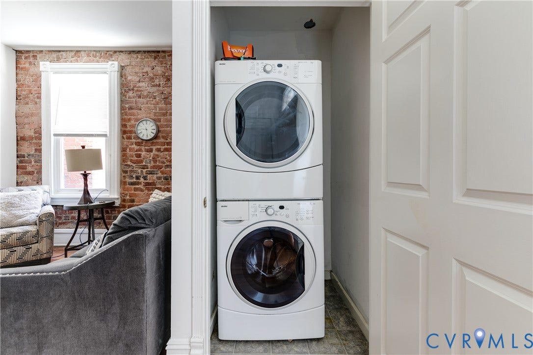 2523 W Main Street, The Fan, Richmond, VA 23220 Stackable washer and dryer unit