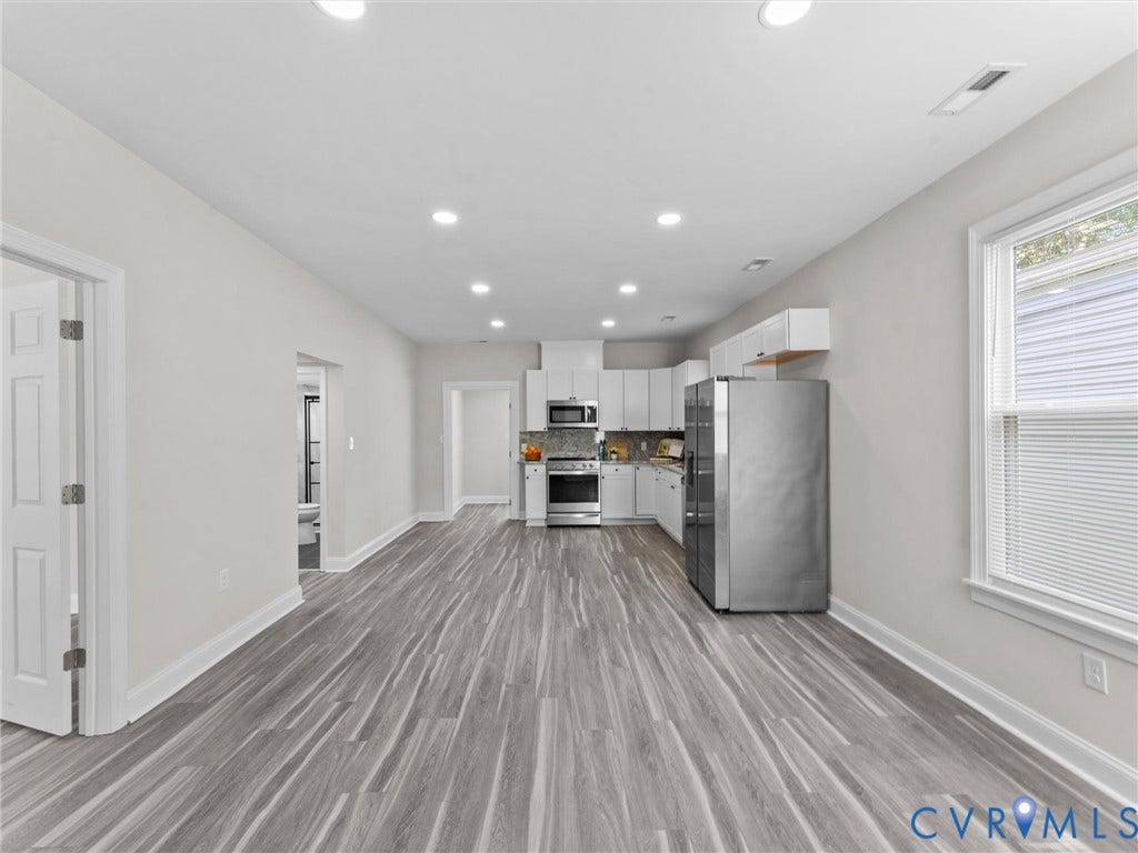 3059 Decatur Street, Richmond, VA 23224 Open concept, living area, plenty of light