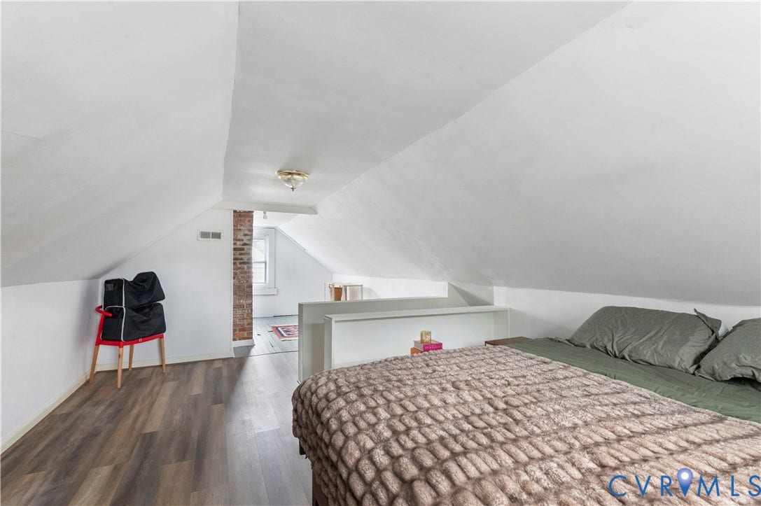613 Rothesay Road, City Stadium, Richmond, VA 23221 Sloped ceilings with exposed brick architectural details