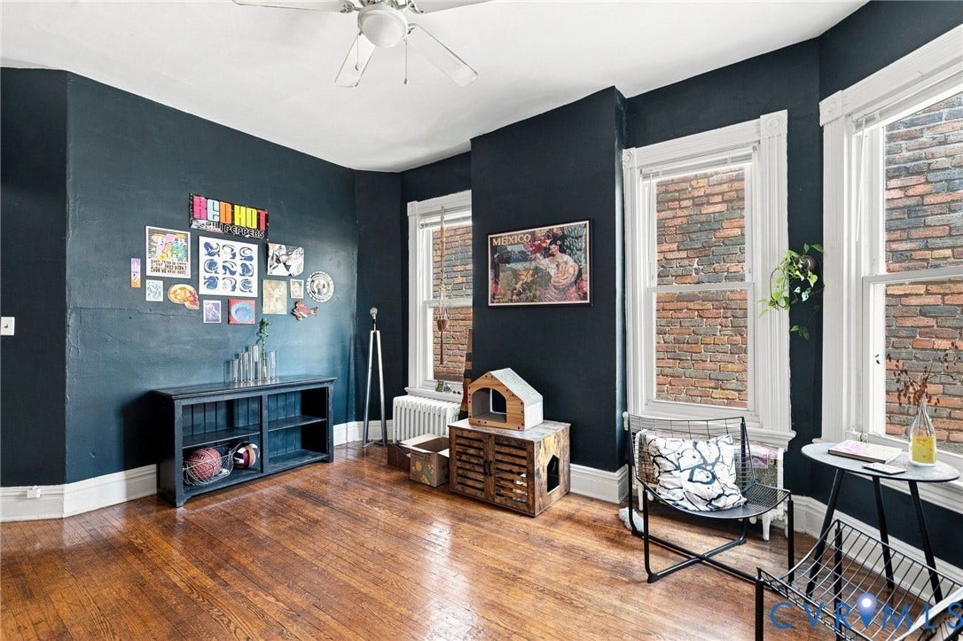 1523 Floyd Avenue, The Fan, Richmond, VA 23220 Upper middle room