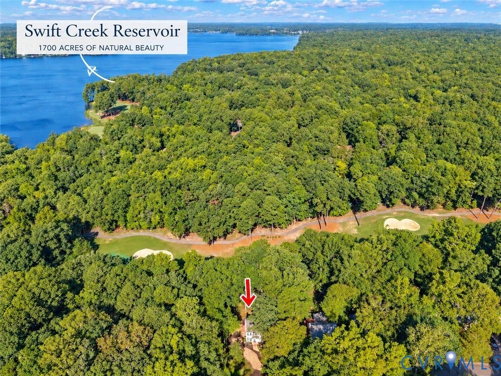 4504 Heritage Woods Lane, Heritage Woods, Midlothian, VA 23112 A few steps from the Swift Creek Reservior