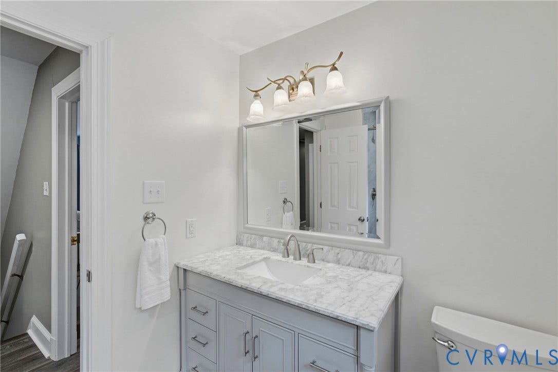 11150 Hames Lane, Glen Allen, VA 23059 Full hallway bathroom with tiled shower