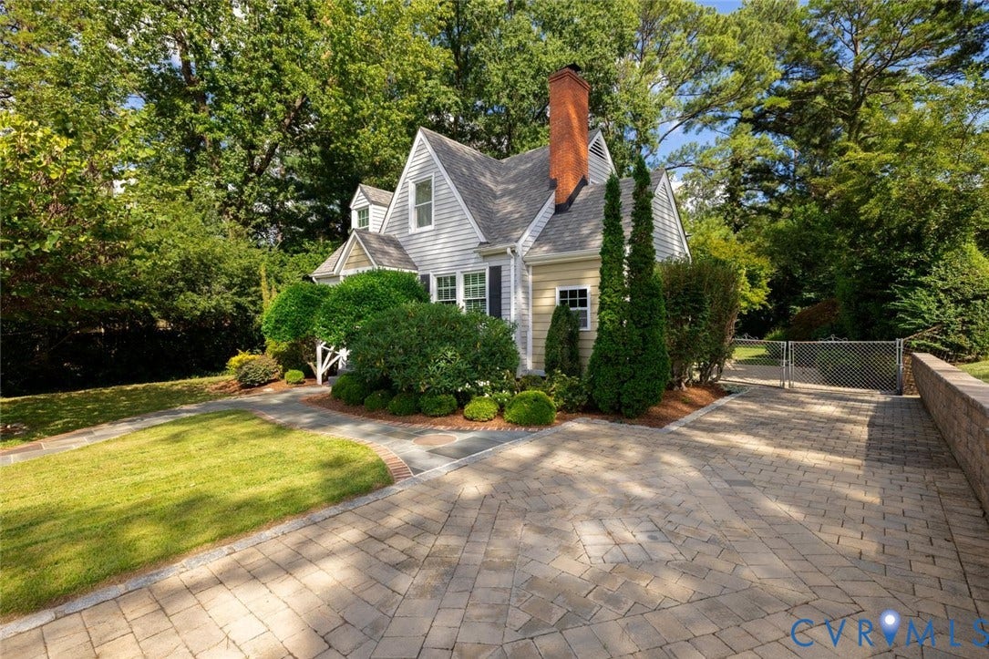 1211 Hollins Road, Henrico, VA 23229 1211 Hollins Road, Henrico, VA 23229