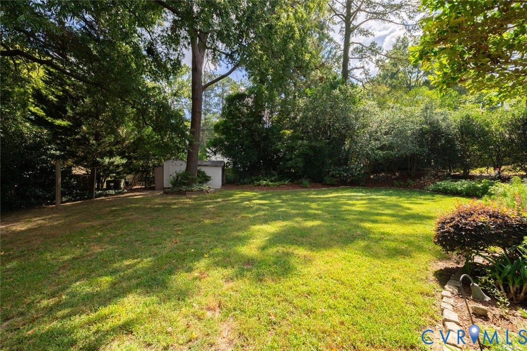 1211 Hollins Road, Henrico, VA 23229 1211 Hollins Road, Henrico, VA 23229