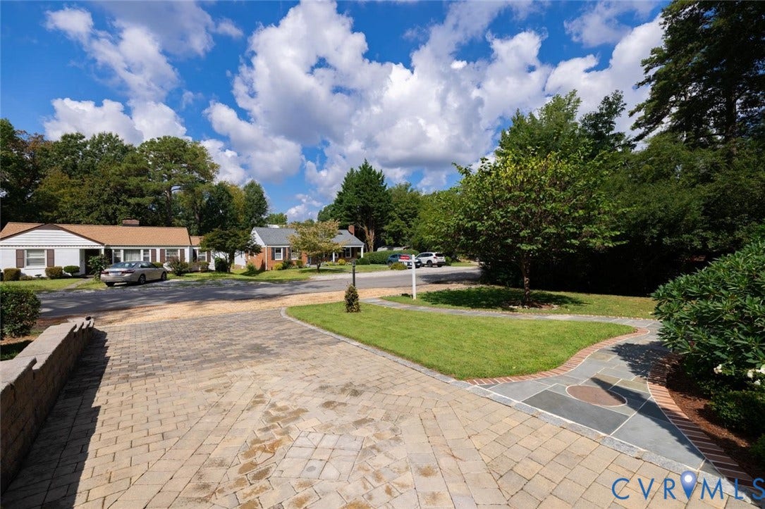 1211 Hollins Road, Henrico, VA 23229 1211 Hollins Road, Henrico, VA 23229