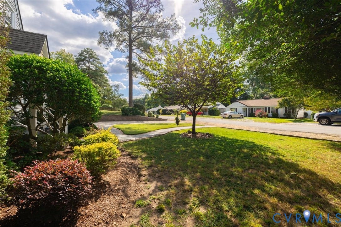 1211 Hollins Road, Henrico, VA 23229 1211 Hollins Road, Henrico, VA 23229