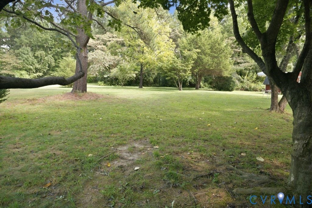8409 Broadway Avenue, Henrico, VA 23228 8409 Broadway Avenue, Henrico, VA 23228