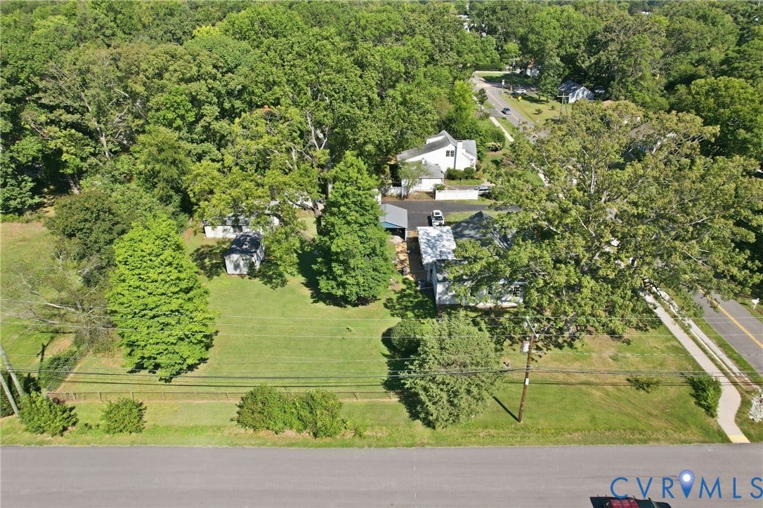 2406 McRae Road, Richmond, VA 23235 Two included parcels provide space, privacy, and possibilities for the future.