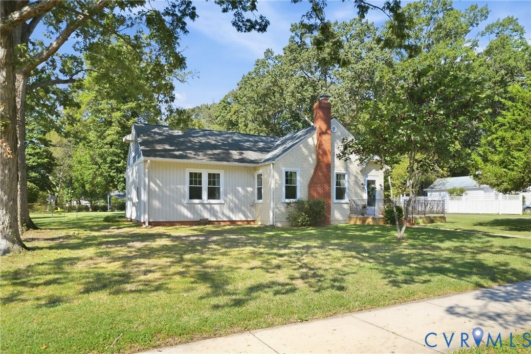 2406 McRae Road, Richmond, VA 23235 Welcome to 2406 McRae Road, set on nearly three-quarters of an acre in Bon Air.