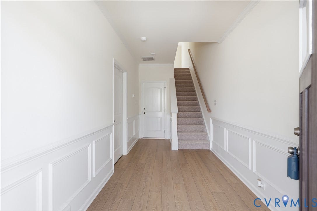 2419 Flora Boulevard, Townes At Arcadia, Henrico, VA 23231 This photo shows a similar floorplan and quality level to Eastwood Homes. Actual design selections and layout may vary.