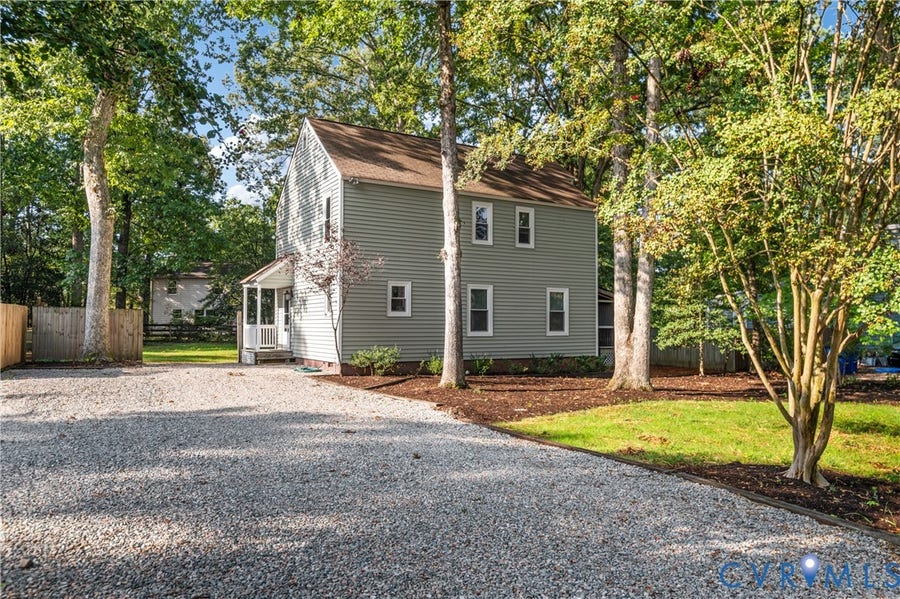 Property photo for 10331 Genlou Road, Chesterfield, VA
