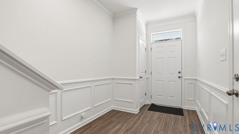 2417 Flora Boulevard, Townes At Arcadia, Henrico, VA 23231 This photo shows a similar floorplan and quality level to Eastwood Homes. Actual design selections and layout may vary.