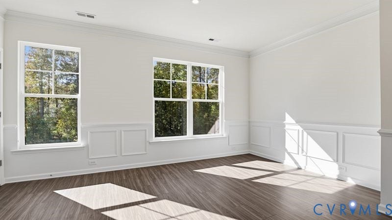 2417 Flora Boulevard, Townes At Arcadia, Henrico, VA 23231 This photo shows a similar floorplan and quality level to Eastwood Homes. Actual design selections and layout may vary.
