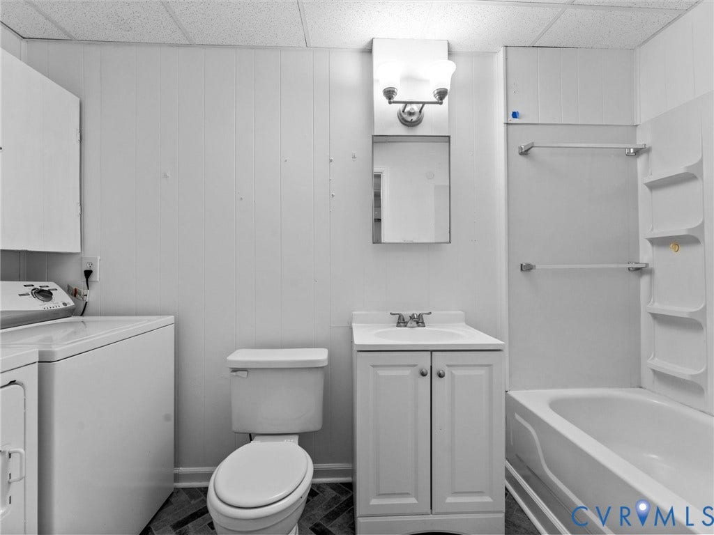 2135 Lakeview Drive, Lake Shawnee, Powhatan, VA 23139 Downstairs bathroom and laundry area