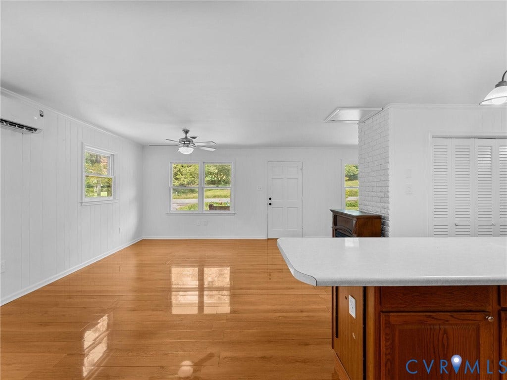 2135 Lakeview Drive, Lake Shawnee, Powhatan, VA 23139 Wood flooring, ceiling fan
