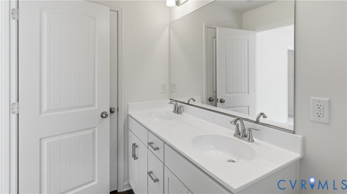 This photo shows a similar floorplan and quality level to Eastwood Homes. Actual design selections and layout may vary.