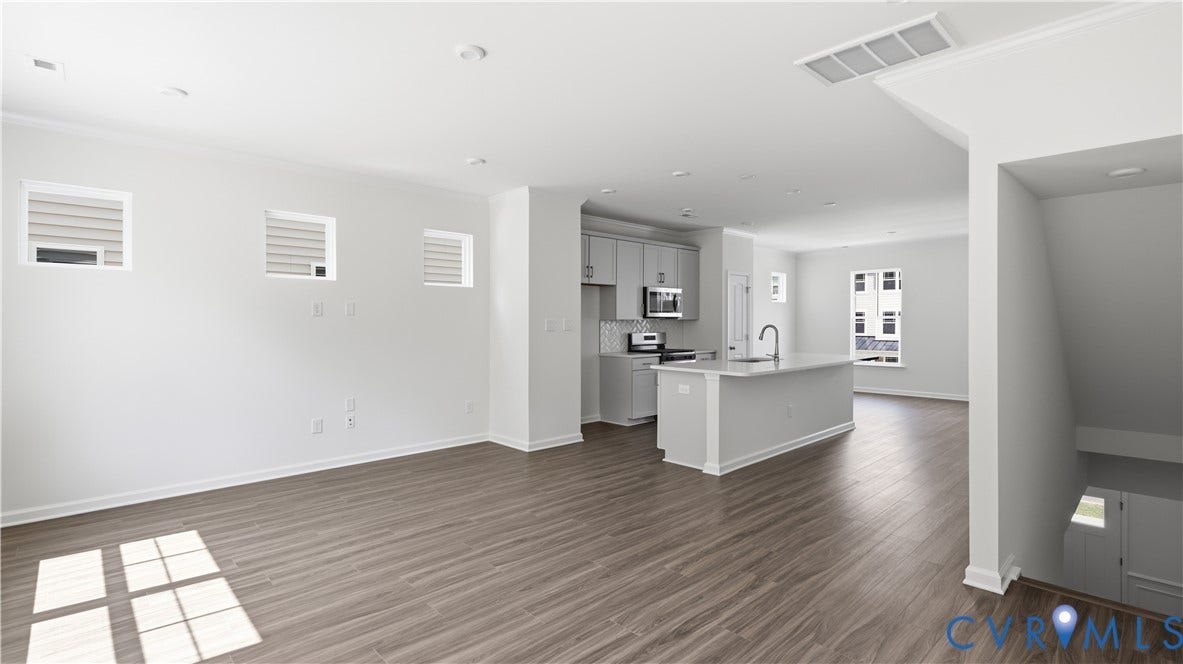 This photo shows a similar floorplan and quality level to Eastwood Homes. Actual design selections and layout may vary.