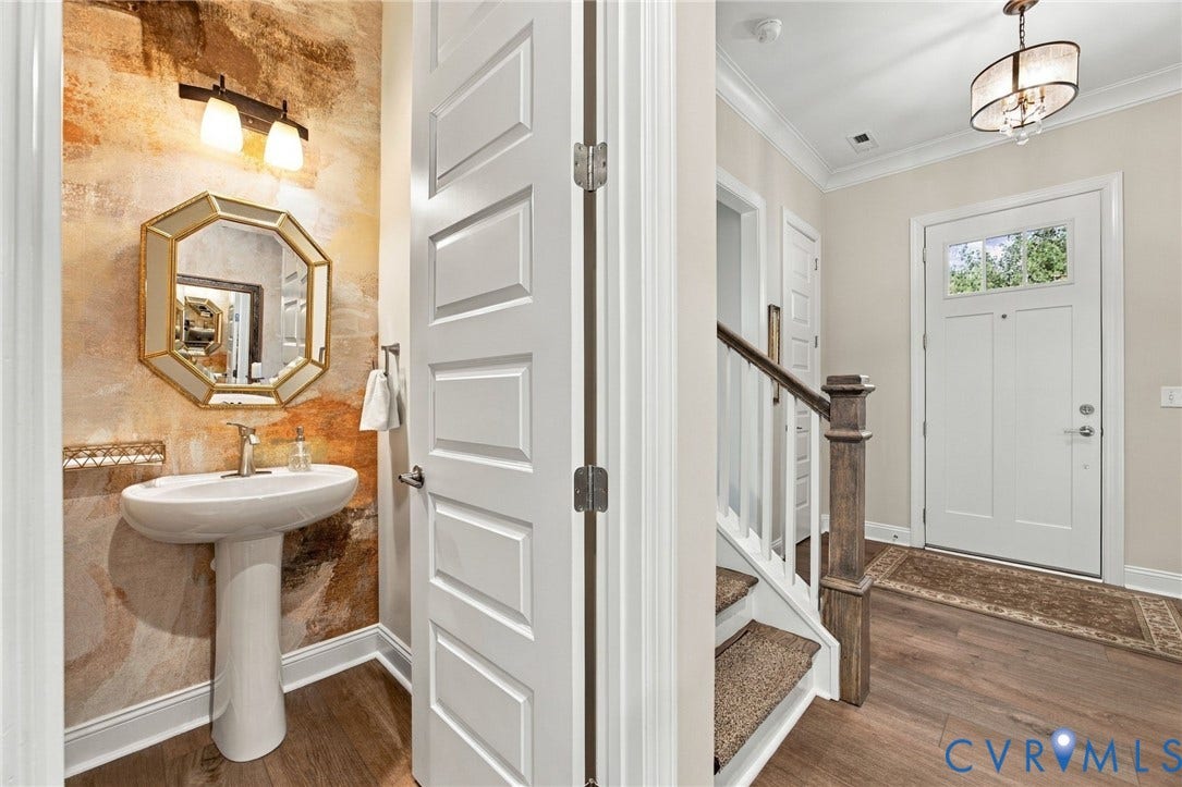 900 Landon Laurel Lane, Landon Village, Midlothian, VA 23114 Half bath.