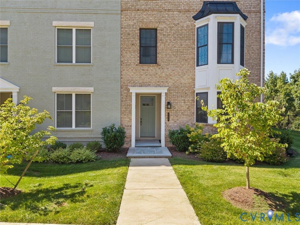 366 Souldren Walk, #A, Short Pump, Henrico, VA 23233 Brick and stucco exterior with a prominent bay window and gorgeous landscaping, maintained by HOA!