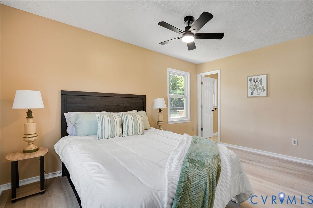 4411 Samara Drive, Henrico, VA 23231 Wood-finish flooring with neutral wall tones