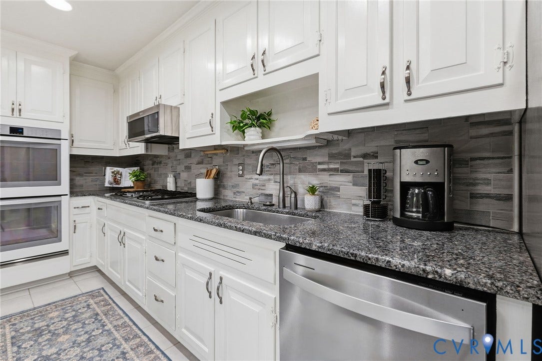 2925 Kenmore Road, Oxford, Richmond, VA 23225 Opens to Foyer, Dining & Laundry Rooms
