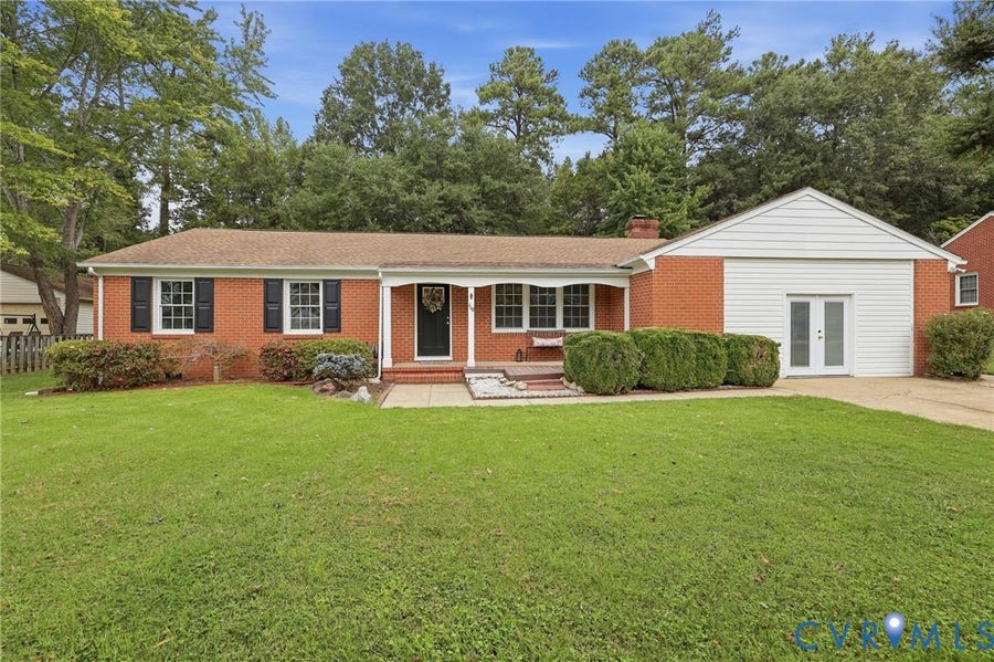 Property photo for 110 Hampton Drive, Colonial Heights, VA