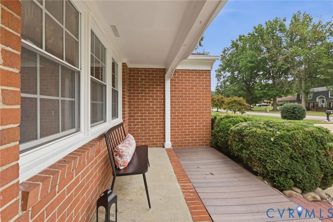 110 Hampton Drive, Highland Court, Colonial Heights, VA 23834 110 Hampton Drive, Highland Court, Colonial Heights, VA 23834