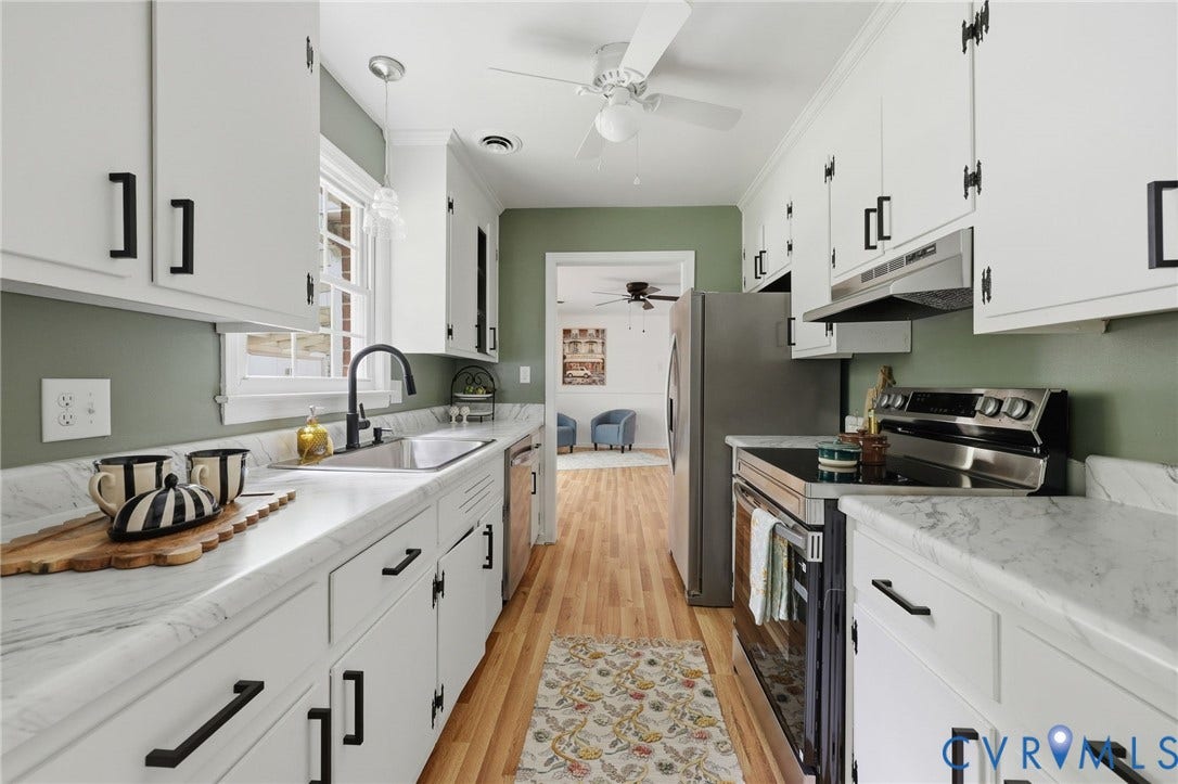110 Hampton Drive, Highland Court, Colonial Heights, VA 23834 110 Hampton Drive, Highland Court, Colonial Heights, VA 23834
