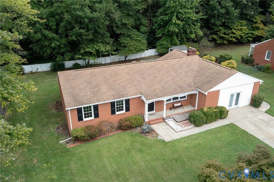 110 Hampton Drive, Highland Court, Colonial Heights, VA 23834 110 Hampton Drive, Highland Court, Colonial Heights, VA 23834