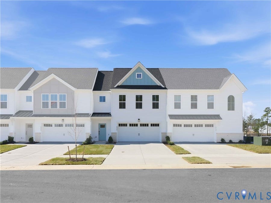 Property photo for 6800 Oasis Breeze Lane, Midlothian, VA