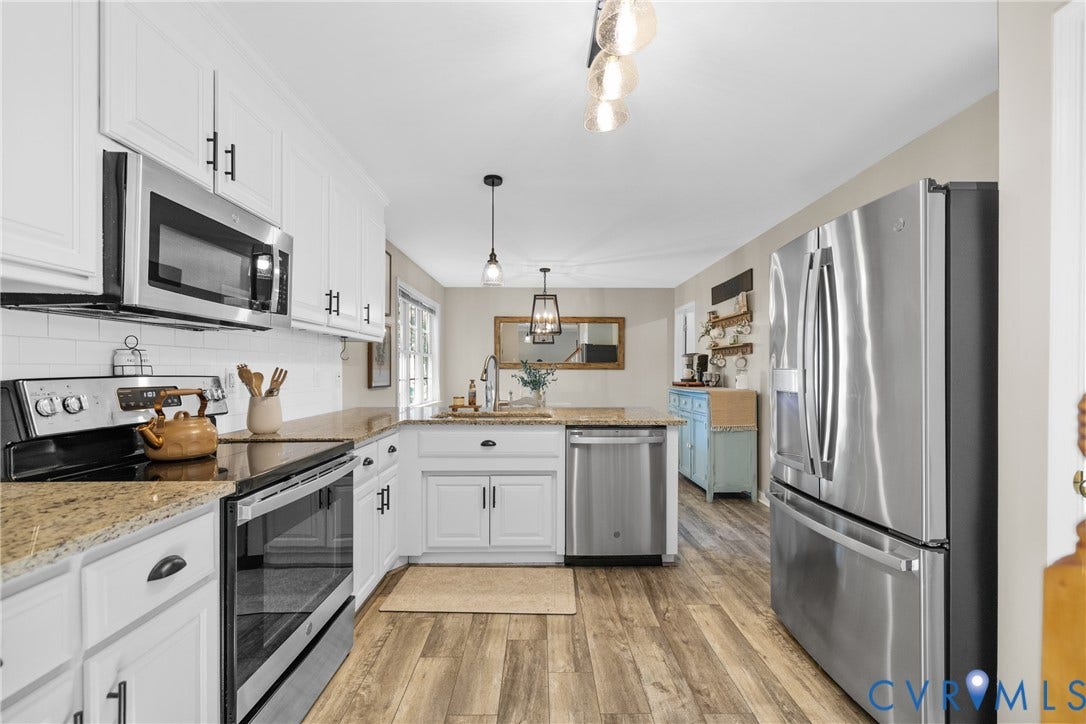 11919 Chestnut Creek Drive, Midlothian, VA 23112 11919 Chestnut Creek Drive, Midlothian, VA 23112