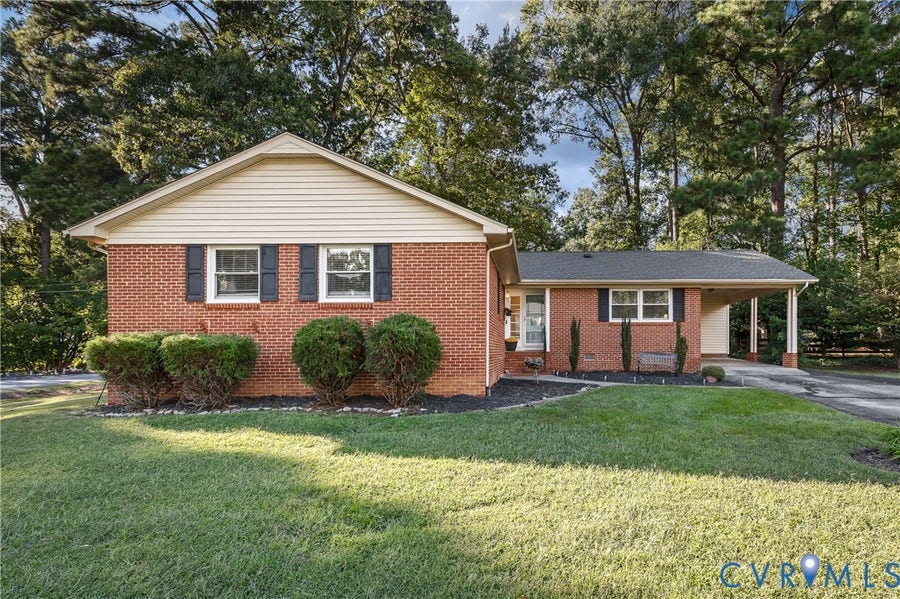 Property photo for 300 Gunby Drive, Henrico, VA