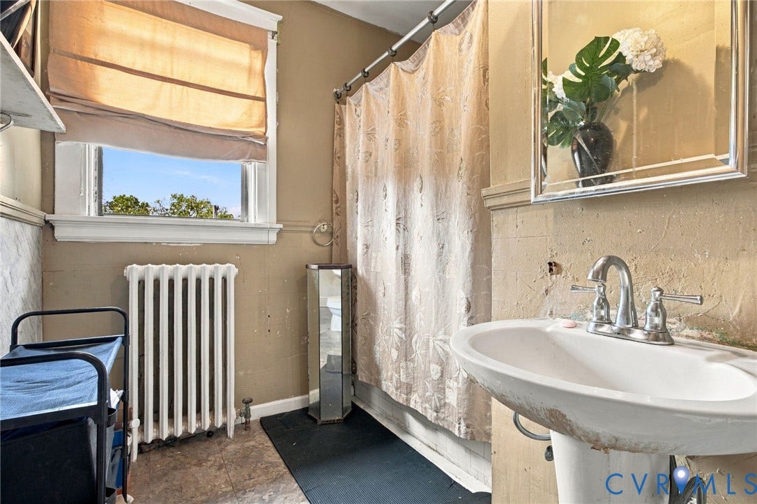 1110 Fourqurean Lane, Richmond, VA 23222 1110 Fourqurean Lane, Richmond, VA 23222