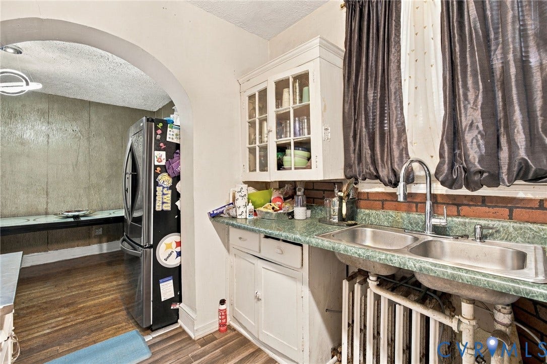 1110 Fourqurean Lane, Richmond, VA 23222 1110 Fourqurean Lane, Richmond, VA 23222