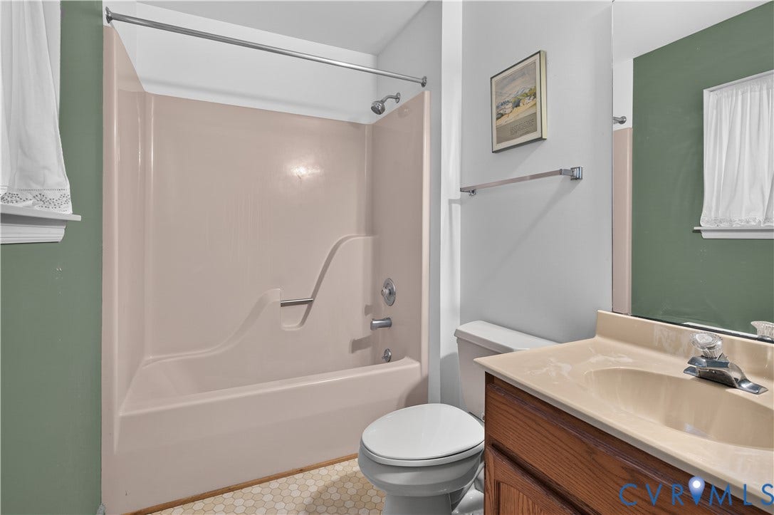 41 Oak Grove Road, Lake Monticello, Palmyra, VA 22963 41 Oak Grove Road, Lake Monticello, Palmyra, VA 22963