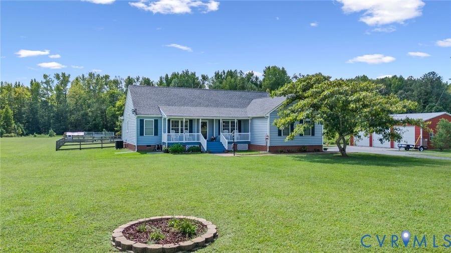 Property photo for 25335 Sawmill Road, Carson, VA
