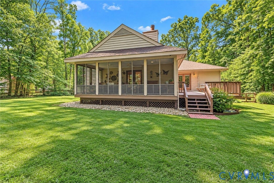 13701 Harbourwood Road, Harbourwood, Midlothian, VA 23112 Florida room overlooking private back yard.