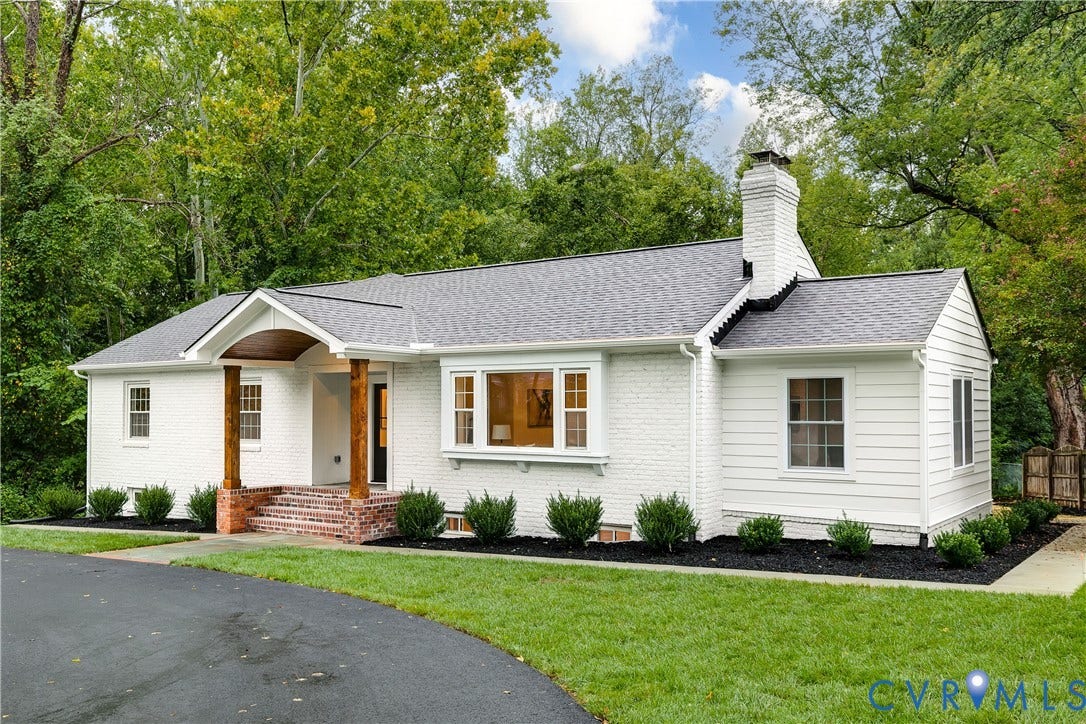 702 Westham Parkway, Westham, Henrico, VA 23229 White painted brick exterior with siding accents